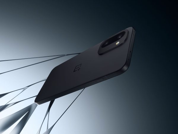 OnePlus 15R Smartphone Snapdragon 8 Gen 5 165Hz Display-16