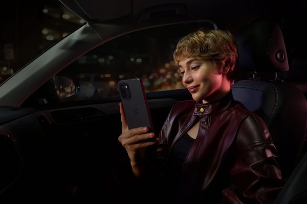 OnePlus 15R Smartphone Snapdragon 8 Gen 5 165Hz Display-13